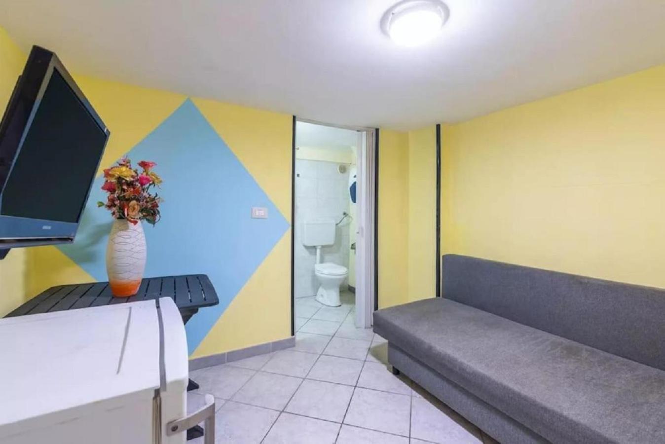 Independent Room Near Ortigia Island シラクーサ エクステリア 写真